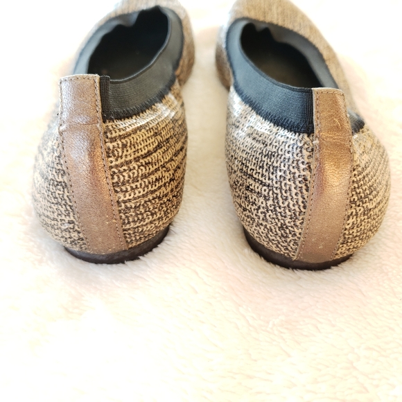 Stuart Weitzman Matte Sequined Flats - Picture 4 of 9